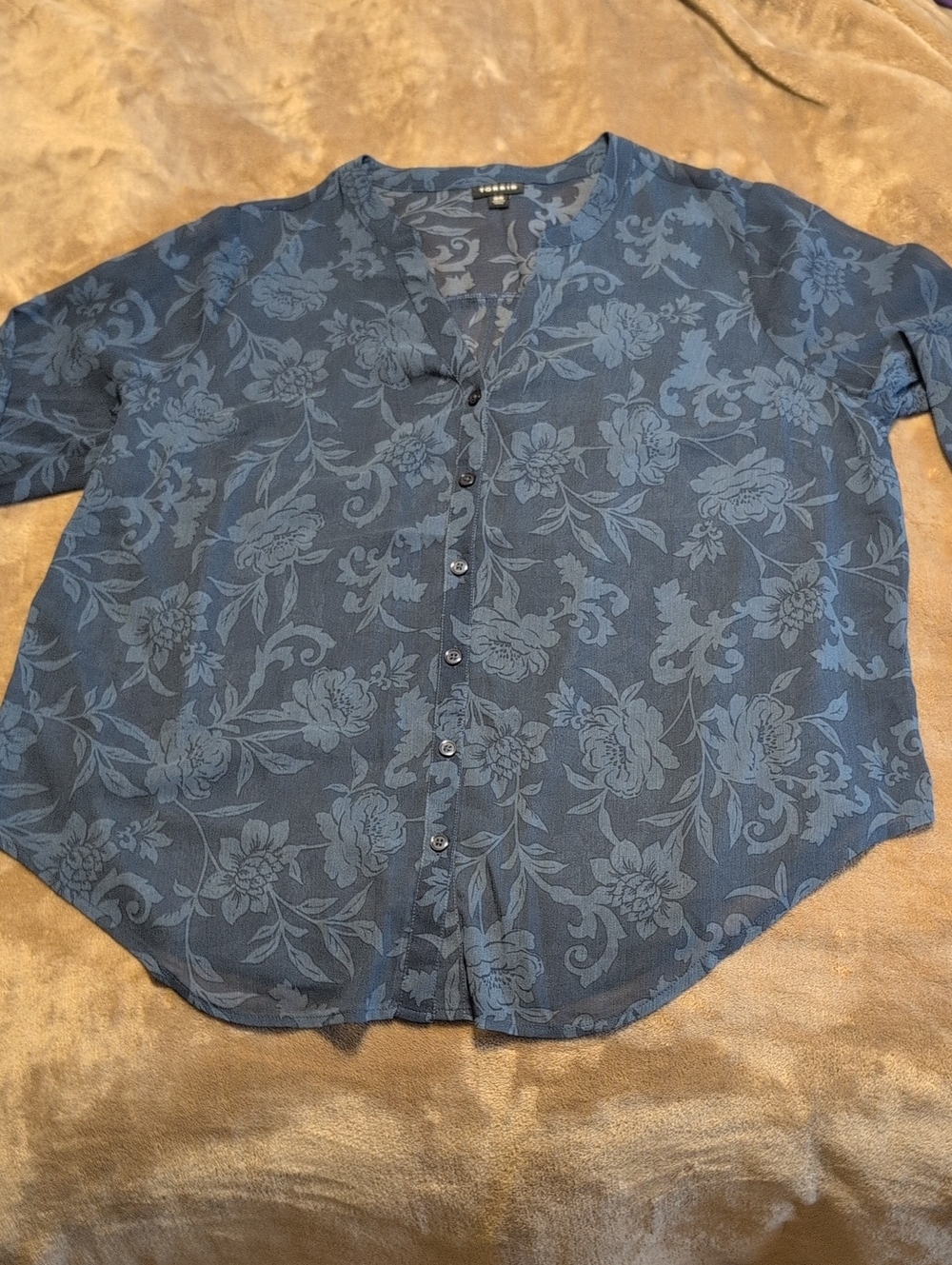 torrid Navy Blue Floral Button-Front Blouse Size 00